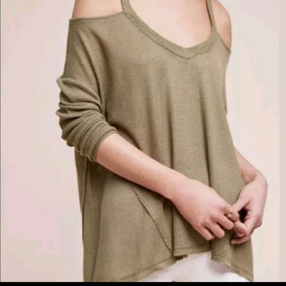 DELETTA ANTHROPOLOGIE PEEK SHOULDER sweater.    #4871 - Picture 8 of 8